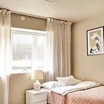 Krueger's Crib By Staysville Hotel apartamentowy